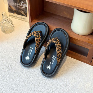 2025 New Leopard Print Flip-flops for Kids Girl Casual Cool Beach Summer Shoes Hotel Bathroom Bedroom Floor Girl Slippers I08097