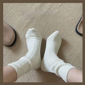 ที่มือกากผู้ชายชา ถุงเท้าผ้าฝ้ายาวสีทึบหวานบาง ถุงเท้า JK เข็มหนาญี่ปูน ถุงเท้ายาวถึงเข่าลายแนวตั้งบาง ปริมาณ 42 ชั่วโมง