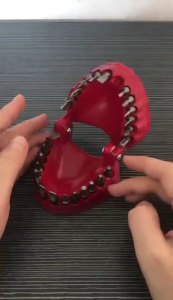 Răng Giả nhỏ đứng răng thiết kế mẫu xây dựng để giữ lên 28 bit Bộ Tuốc nơ vít tổ chức đứng