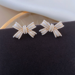 Pearl Necklace Female Korean Temperament Fashion Short Collarbone Chain Choker Bow Necklace Net Celebrity Bow Earrings