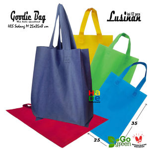 1 Lusin isi 12 pcs Tas Anti air Souvenir Ultah / Santunan / Mengaji Anak / Wisuda / Bekal Kain Spunbond Goodie Bag Laminasi 25x35x8 Untuk Kantong Belanja Bingkisan Snack Hampers plastik paper bag Karakter kartun Hello Kitty Kuromi Melody