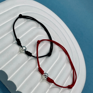 Vòng tay may mắn bi bạc khắc cỏ 4 lá dây sáp SILVER CHIC bạc 925