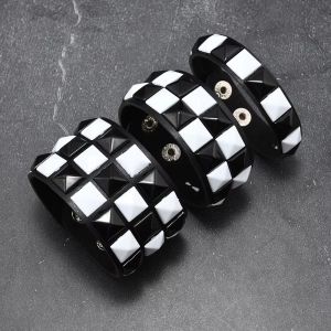 COUPLECOL Đá Vòng đeo tay bằng da Rivets Tương phản Cổ điển Vòng tay Gothic Punk Quà tặng trang sức Retro Vòng tay bản rộng Nam Nữ
