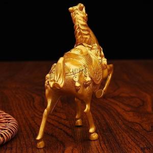 [COD] XIPIN จักรราศี2026ปีรูปปั้นม้าโลหะม้าสีทองแบบจำลองม้าประดับบ้านสำนักงานฮวงจุ้ยโชคดี