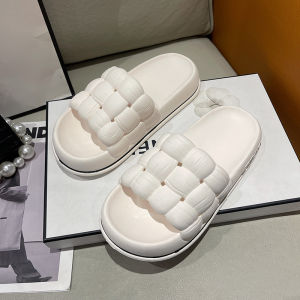 QKKshop ✨รองเท้าแตะแฟชั่นออกแบบมาใหม่ แหวกทุกกฎเกณฑ์🌪 ลายสานตะกร้าแบบไทย แต่ดูโก้ดูดีดูล้ำสมัยคนคูลๆ 🪐พลาดไม่ได้น้าาา🔥 🔥