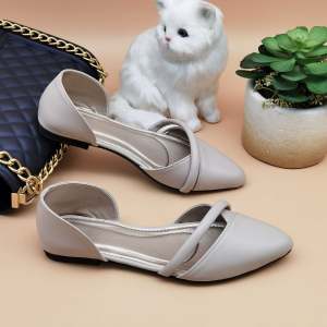Pointed Flat V-Throat with Tubular Strap Leather Doll Shoes