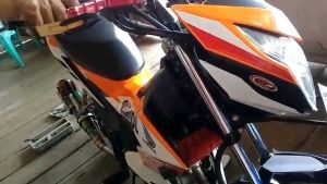 Knalpot Akrapovic GP Lorenzo pelangi CBR Sonic GSX R15 Cb vixion satria MX dll