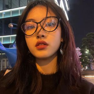 XEANG โครงใหญ่ แว่นตาป้องกันแสงสีน้ำเงินสำหรับสายตาสั้น แว่นตาทรงแมว กำลังเลนส์แว่นตา 0 ถึง -400 แว่นตาสำหรับสายตาสั้นที่เสร็จแล้ว ทันสมัย น้ำหนักเบา แว่นตาคอมพิวเตอร์ ผู้หญิง/ผู้ชาย