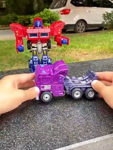 2 in 1 Transformed Robot Warrior Truck Inertia Car Model Toy Convertible Robot Truck Educational Play Toy Perfect Birthday Gift for Boys Kids Toddlers