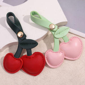 X.z. MOONLIGH Pastoral หนังสไตล์พียูสามมิติพวงกุญแจเชอร์รี่สร้อยคอจิวเวลรี่