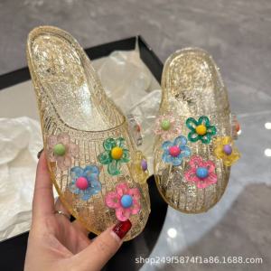 [Free Shipping] Korean-Style Jelly Shoes For Women Fashionable Outdoor Closed-Toe Shoes With Floral Accessories Flat Half-Slippers Transparent Crystal Beach Slippers