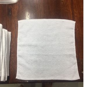 Khăn trắng Mohala chất liệu cotton kích thước 28x28 khăn vuông trắng cao cấp dùng lau đa năng phục vụ nhà hàng