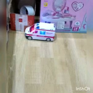 Terbaru mobil mobilan ambulance mainan anak kendaraan bisa nyala lampu dan suara sirine