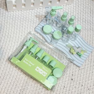 Bộ Chiết Mỹ Phẩm Du Lịch Cao Cấp Gồm 9 Món Dụng Cụ Chiết Mini Tiện Lợi Chai Chiết Nhựa Cao CấpTúi Zip Có Khoá Kéo