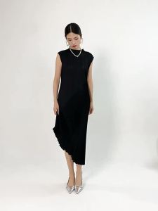 Z7135 One Size (45-75kg) Summer WomenS Black Irregular Stitching Elegant Dress