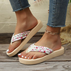 [Free Shipping] Plus-Size New Fashion Casual Wedge Sandals For Women Summer Beach Non-Slip Stylish Korean Style Outdoor Wear With Floral Herringbone Design