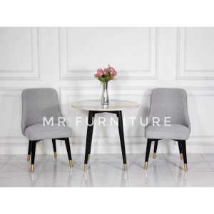 set meja makan top marmer krem kursi dua