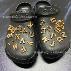 [Free Shipping] Clogs Winter Slippers For Women Thick-Soled WomenS Shoes With Personalized Lettering Plush-Lined Flat-Soled