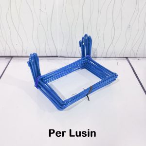 Kaitan Sepatu Sayap Per Lusin Warna Warni Display Cantolan Ram Sandal