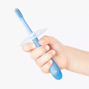 Bàn Chải Đánh Răng Pigeon Nội Địa Nhật Cho Bé Từ 0-12M+