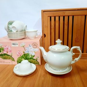 Bộ ấm chén Bát Tràng men trắng viền vàng kim dáng phú quý kèm hộp làm quà tặng sang trọng