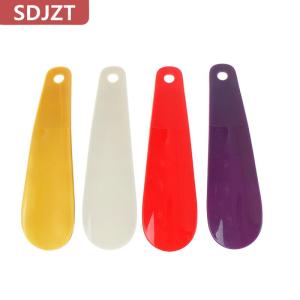 [COD] SDJZT เขากวางรองเท้าพลาสติก16ซม. รูปช้อนฮอร์นรูปทรงช้อนที่ยกรองเท้า1ชิ้น