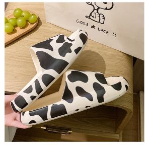 จัดส่งในกรุงเทพฯ รุ่นA52 รองเท้าส้นสูงผู้หญิง ส้นคริสตัลสายใส รองเท้าสตรีคุณภาพดีใส่สบาย ทนทาน แฟชั่นสําหรับผู้หญิง  ไซส์ 35-42 เรียบง่ายและใจกว้าง