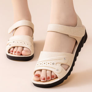 Free Shipping Summer Outdoor Sandals For Women Featuring A Soft Sole Non-Slip Design A Wedge Heel A Thick Platform And A Plastic Mid-Heel Suitable For Beach Wear And Work