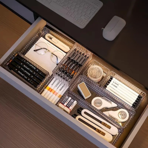 🚨พร้อมส่ง🚨กล่องเก็บของPETในลิ้นชัก กล่องเก็บของตั้งโต๊ะ กล่องแบ่งช่องในลิ้นชัก ที่เก็บของแบบแยกส่วน จัดระเบียบเครื่องใช้สำนักงาน กล่องลิ้นชัก ซ้อนได้ กล่องเก็บของ กล่องแบ่งช่องในลิ้นชัก ปรับขนาดความยาวได สไตลล์ญี่ปุ่น