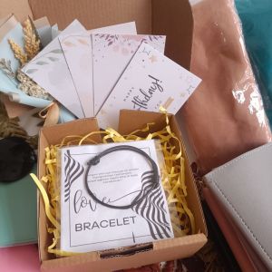 Paket Simple Kado Hadiah Ulang Tahun Untuk Pacar Cewek Kado ulang tahun romantis Paket hadiah ulang tahun untuk pacar wanita Ide hadiah ulang tahun yang spesial Kado ulang tahun untuk kekasih wanita Paket kado cinta untuk ulang tahun