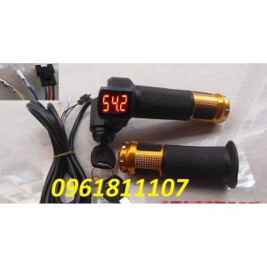 Tay Ga Xe Điện Đa Năng 12V-99V - Có Màn Hình Hiển Thị Điện Áp / Mức Pin + Ổ Khóa An Toàn