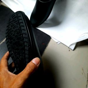 SANDAL SELOP. SENDAL PRIA.SANDAL BUSTONG..SOL SUADH DIJAIT SEKELILINGNYA