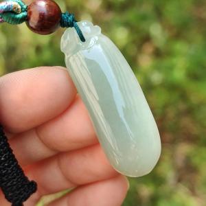 Light Green Natural Type A Jadeite Pendant Necklace crafted as Fuku Melon with certificate weigh 7.07 grams 40.3 * 14.5 * 6.9 mm (pendant135)