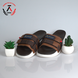 AKNA LOKAL BRAND - SANDAL SENDAL PRIA SELOP SLOP COWOK LAKI LAKI KARET MURAH SANDAL PRIA KOREAN KOREA STYLE SENDAL SANDAL KEREN PRIA BUAT GAYA SENDAL PRIA DEWASA DISTRO SENDAL GUNUNG PRIA COWOK DEWASA CASUAL TERBARU 2023 SENDAL AKNA SLOP COKLAT