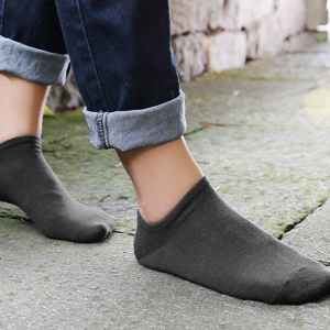 Warm Socks not Easy to Deform and Fall Off Non-slip Giveaway Mens Socks Suitable for Peoples Feet