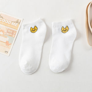 DRKS86 Kaos Kaki Pendek Wanita Ankle Socks Ala Semata Kaki Motif Kiss Lip