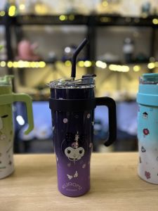 Ly giữ nhiệt inox 304 hoạt hình có ống hút và quai cầm 1L2