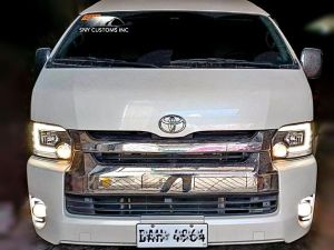 Hi-Ace Grandia Toyota HiAce Coplus DRL Sequential Projector LED HID Compatible