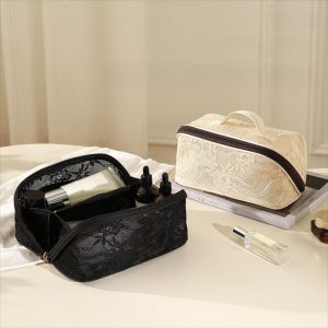 SQMETR Portable Makeup Bag Floral Pattern Large Capacity Cosmetic Bag Elegant Lightweight Lace Storage Bag for Women