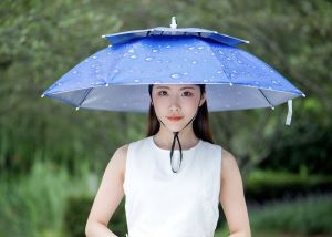 Ô dù che mưa che nắng đội đầu