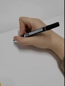 LKNJN ปากกาหมึกแห้งแบบมีหัวสองหัวสีดำ Deli Art Marker Pen ทนทานต่อการซัก ไม่ซึมผ่าน เหมาะสำหรับเด็กอนุบาลและประถมศึกษา