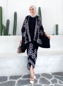 outfit lebaran simpel one set batik outer rok lilit kimono wanita rayon oversize motif etniq modern