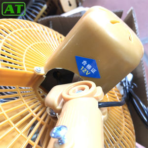 Quạt  Kẹp Trên Xe Ô Tô  12 và 24v cánh nhựa Màu vàng