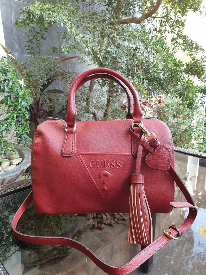 Guess store doctors bag