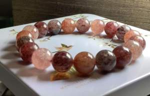 B058一物一图天然水晶10mm老矿草莓晶手串Natural Crystal Quartz Strawberry Quartz Braclete