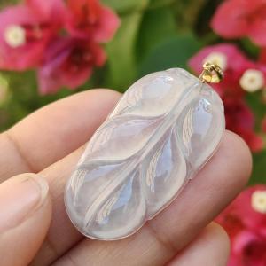 18k Gold Clasp added to this Icy Translucent Natural Type A Jadeite Pendant leaf symbols of Health longevity and prosperity with certificate included for this jadeite weigh 5.22 grams 34.8 * 19.7 * 4.3 mm suitable for daily wear (18kp2)