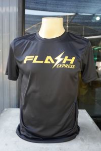 A043 เสื้อยืดคอกลม สกรีนลาย Flash เสื้อใส่ทำงานเท่ๆ เนื้อผ้าไมโครเนื้อสัมผัสเย็นสบาย ไม่อับชื้น ผ้านิ่ม ลื่นใส่สบาย ระบายอากาศได้ดีเยี่ยม มีให้เลือก 3สี ขาว ดำ เหลือง คร๊า