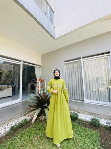 DRESS TRESHA BAHAN CRINKLE Airflow KOREAN STYLE GAMIS LEBARAN 2023 FASHION MUSLIM WANITA KEKINIAN GAMIS WANITA TERBARU VIRAL 2023 OOTD HIJAB  GAUN SULTAN BAJU MOTIF BORDIR gamis elegan  BY KANAYA Airflow Panjang Hitam Maroon Putih Mewah Simple Kondangan