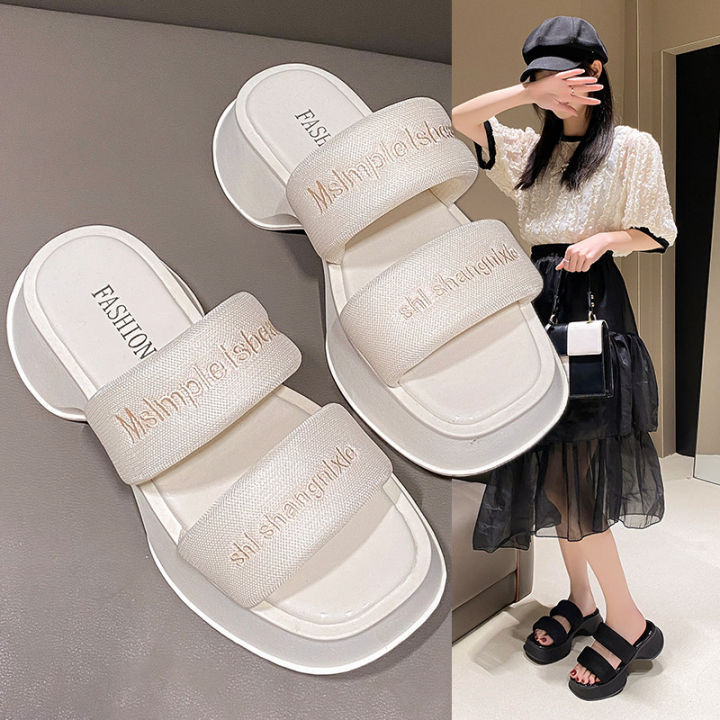 New Fashion Bottom Thick sandals Korean sandals for women Slip On