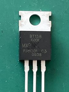 BT136 600E ORIGINAL TRIAC BT136-600E ASLI TRIAC BT136-600 SCR TRIAC BT136 600 E TRANSISTOR BT 136 600E ups